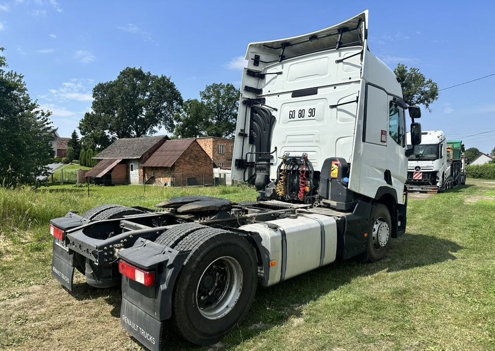 Renault T460 - Sadulveok: pilt 4 Renault T460 - Sadulveok: pilt 4