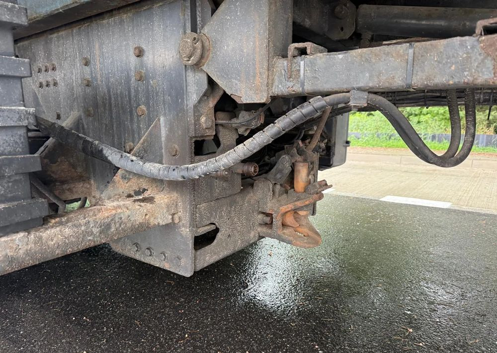 Scania R380 PD Autopomoc Specialny tacho na tarczki wciągarka - Puksiirauto: pilt 4 Scania R380 PD Autopomoc Specialny tacho na tarczki wciągarka - Puksiirauto: pilt 4