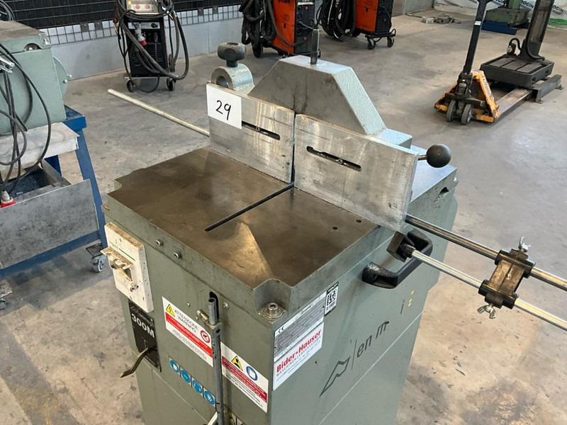 Emmegi MS300M - Metallitöötlusmasin: pilt 5 Emmegi MS300M - Metallitöötlusmasin: pilt 5