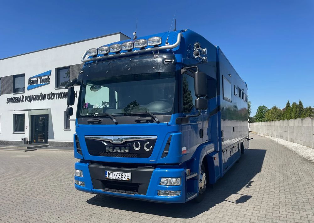 MAN TGL 12.250/ KONIOWÓZ- ROELOFSEN/ 4 KONIE/ - Hobuseauto: pilt 1 MAN TGL 12.250/ KONIOWÓZ- ROELOFSEN/ 4 KONIE/ - Hobuseauto: pilt 1