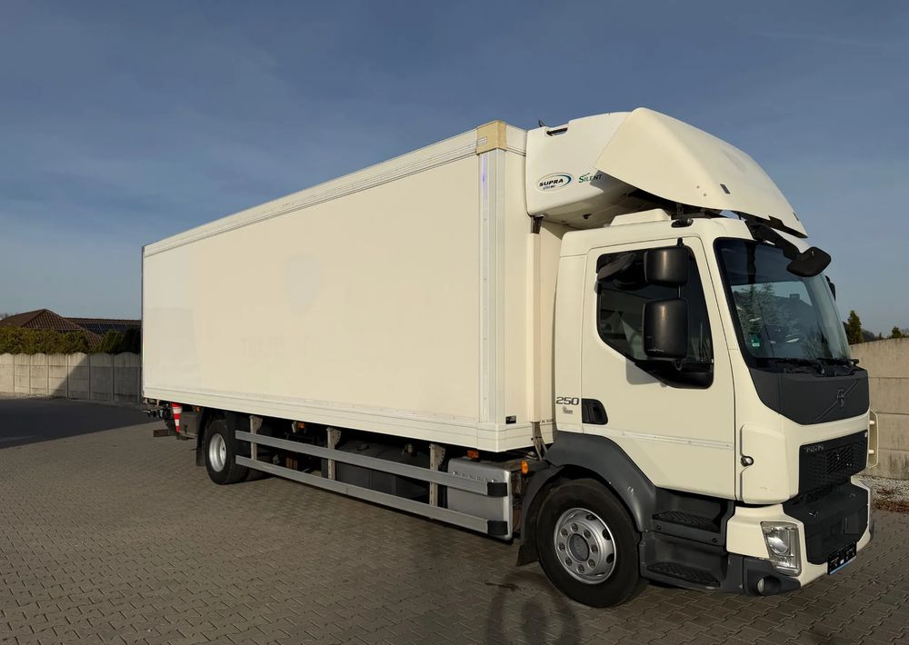 Volvo FL 16.250/ 19 PALET/ Ładownośc 6 ton/ na poduszkach! - Külmutiga veoauto: pilt 5 Volvo FL 16.250/ 19 PALET/ Ładownośc 6 ton/ na poduszkach! - Külmutiga veoauto: pilt 5