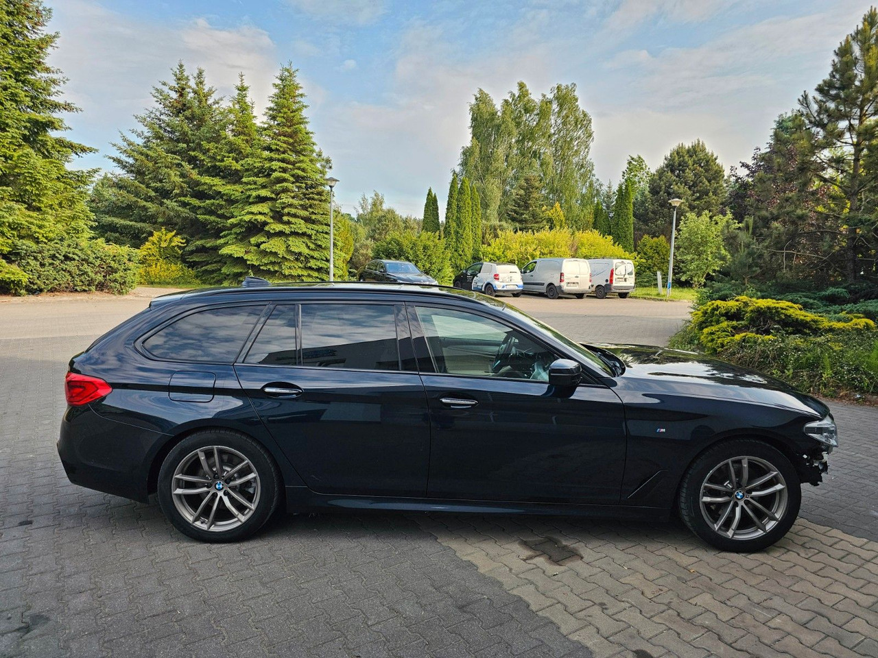 BMW 520 d M Packet Luftsitze Harman-K TOP Ausstatt. - Auto: pilt 5 BMW 520 d M Packet Luftsitze Harman-K TOP Ausstatt. - Auto: pilt 5