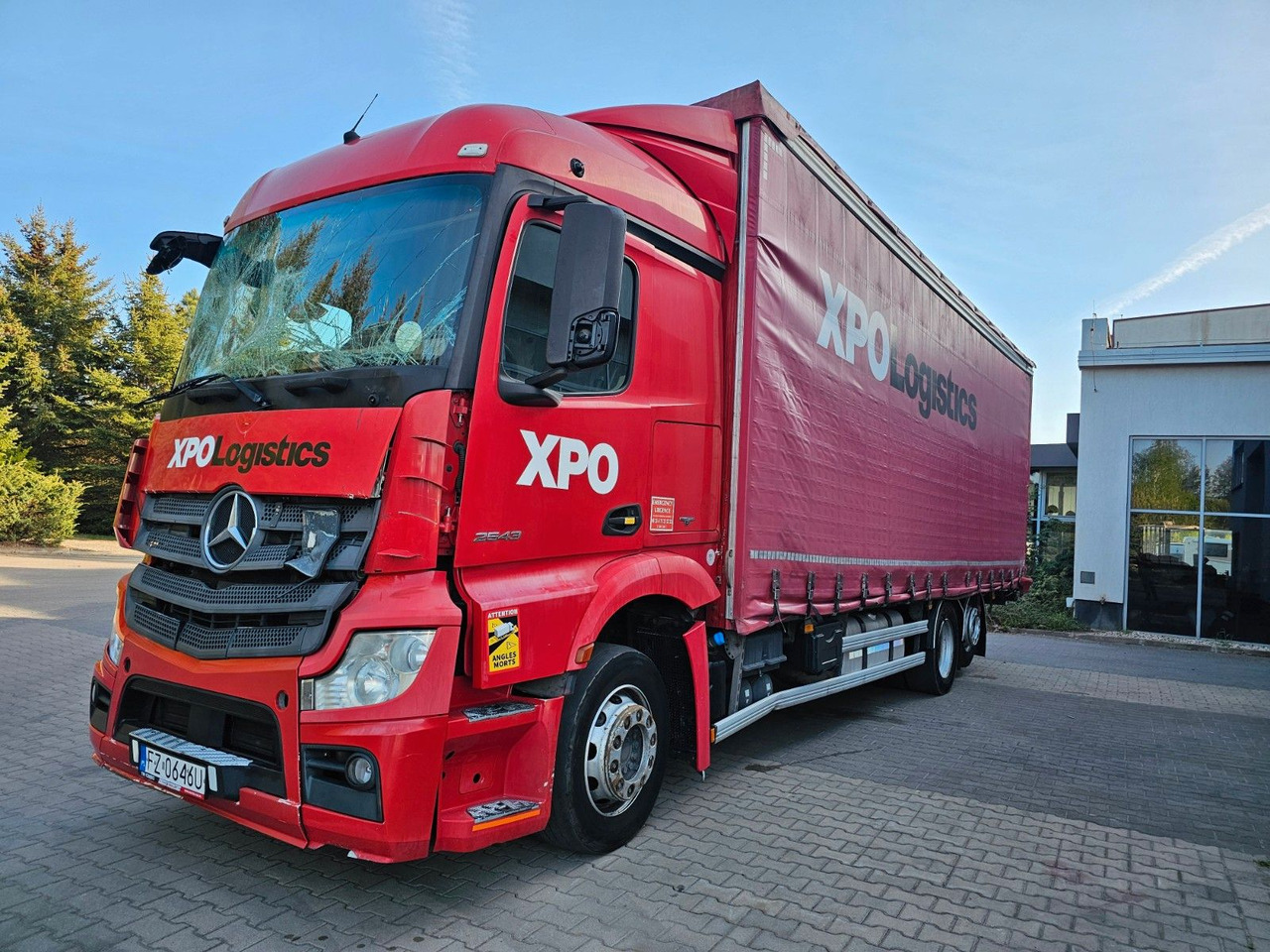 Mercedes-Benz 2543 ACTROS 6x2 JUMBO 8,2 Erhöhtes Dach Edscha - Tent veoauto: pilt 1 Mercedes-Benz 2543 ACTROS 6x2 JUMBO 8,2 Erhöhtes Dach Edscha - Tent veoauto: pilt 1