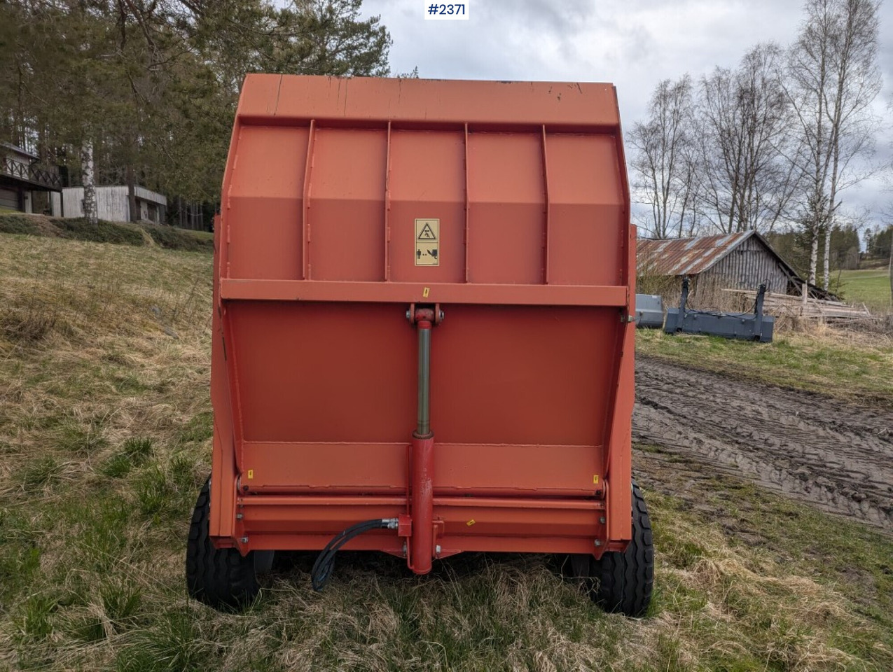 Bale cutter / Feed shredder Kverneland Taarup 853 - Kaarutusseadmed: pilt 5 Bale cutter / Feed shredder Kverneland Taarup 853 - Kaarutusseadmed: pilt 5