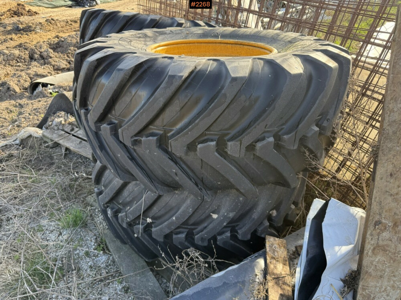 Michelin twin tires on rim 540/70 R24 - Komplektne ratas: pilt 5 Michelin twin tires on rim 540/70 R24 - Komplektne ratas: pilt 5