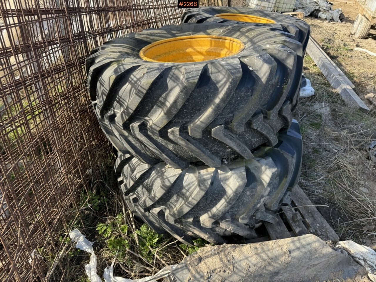 Michelin twin tires on rim 540/70 R24 - Komplektne ratas: pilt 3 Michelin twin tires on rim 540/70 R24 - Komplektne ratas: pilt 3