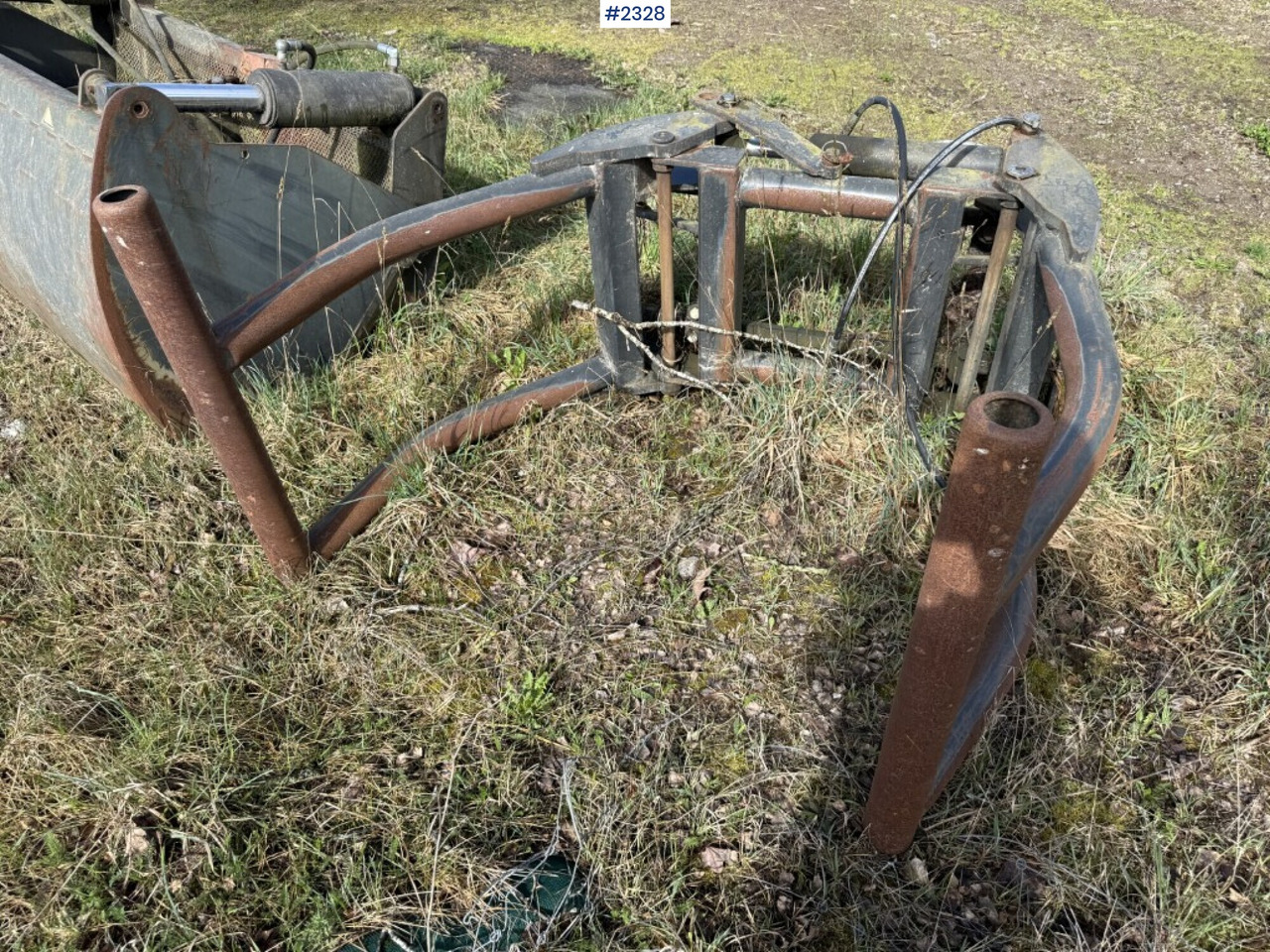 Round bale handler Ålö - Klamber: pilt 2 Round bale handler Ålö - Klamber: pilt 2