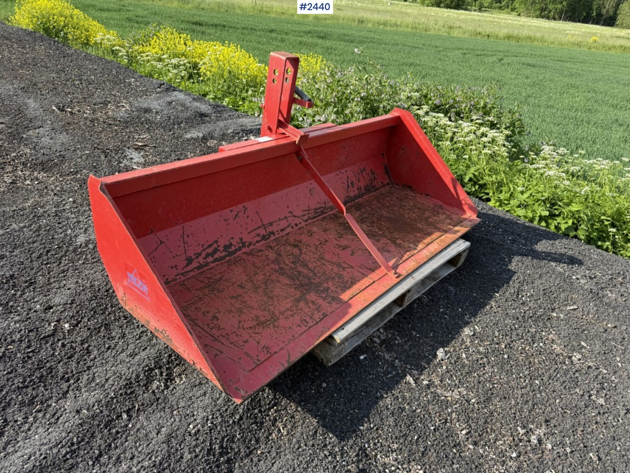 Tippable Rear Bucket Trejon - Laaduri kopp: pilt 1 Tippable Rear Bucket Trejon - Laaduri kopp: pilt 1