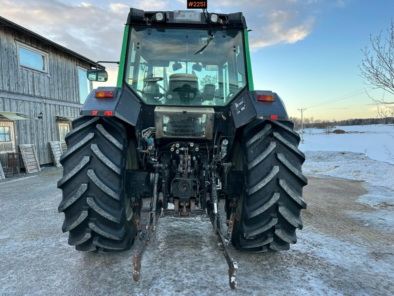 Valtra X110 waiststeering tractor with twintrac - Traktor: pilt 5 Valtra X110 waiststeering tractor with twintrac - Traktor: pilt 5