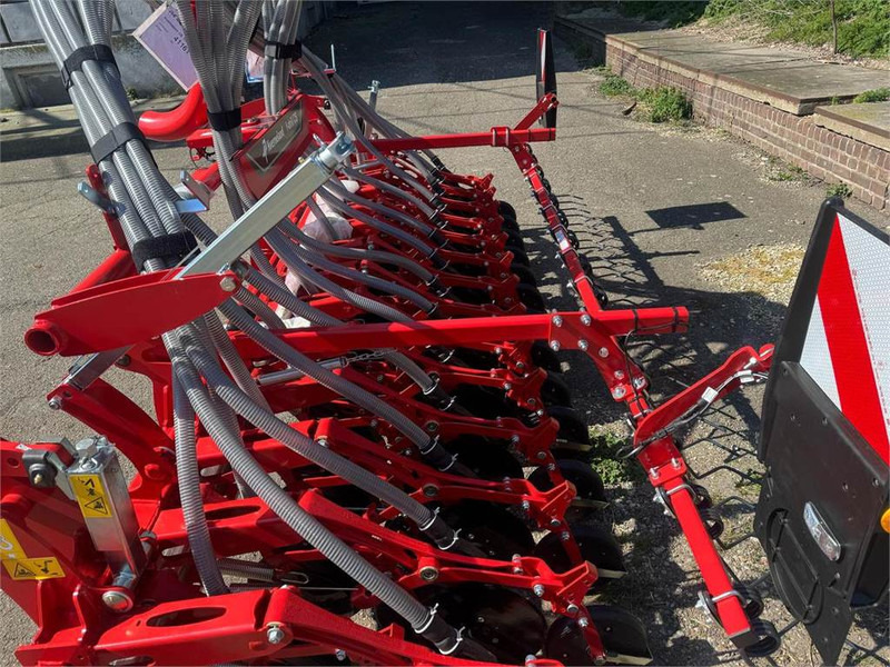 Kverneland CB 3500 Euro - Kombain-külvimasin: pilt 3 Kverneland CB 3500 Euro - Kombain-külvimasin: pilt 3