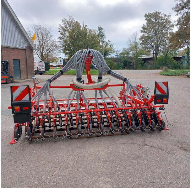 Kverneland DF1 CXII - Kombain-külvimasin: pilt 4 Kverneland DF1 CXII - Kombain-külvimasin: pilt 4