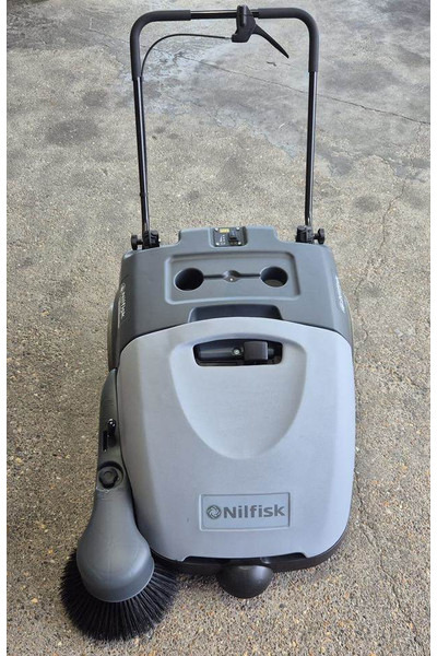 Nilfisk SW 750 - Tänavapühkimismasin: pilt 3 Nilfisk SW 750 - Tänavapühkimismasin: pilt 3