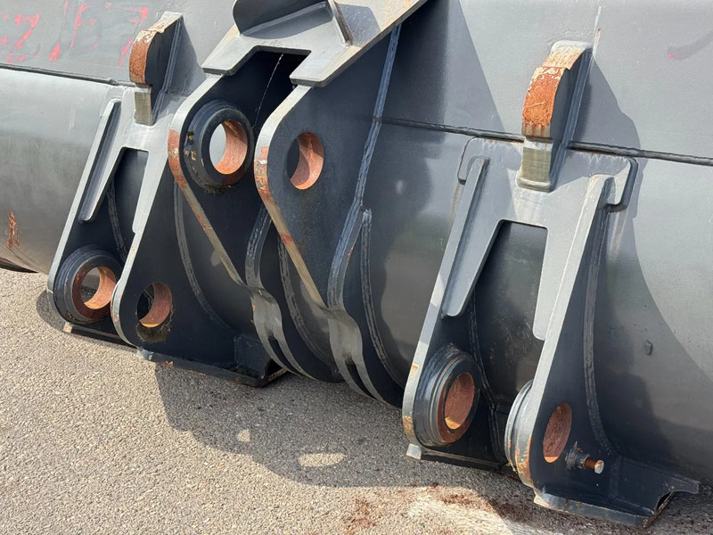 Ekskavaatori kopp - Ehitusmasinad Doosan 230104-01475 DL 550-3 Rock Bucket: pilt 11