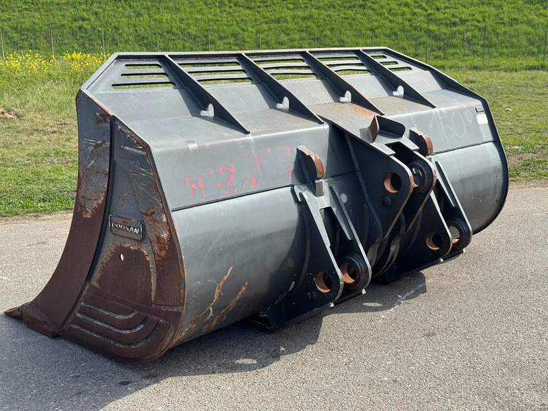 Doosan 230104-01475 DL 550-3 Rock Bucket - Ekskavaatori kopp - Ehitusmasinad: pilt 2 Doosan 230104-01475 DL 550-3 Rock Bucket - Ekskavaatori kopp - Ehitusmasinad: pilt 2
