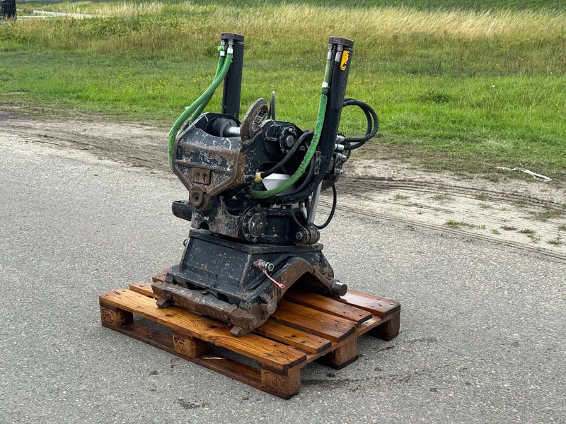 Doosan Draaikantelstuk Steelwrist X12 CW30 - Kallutav pöördpea - Ehitusmasinad: pilt 2 Doosan Draaikantelstuk Steelwrist X12 CW30 - Kallutav pöördpea - Ehitusmasinad: pilt 2