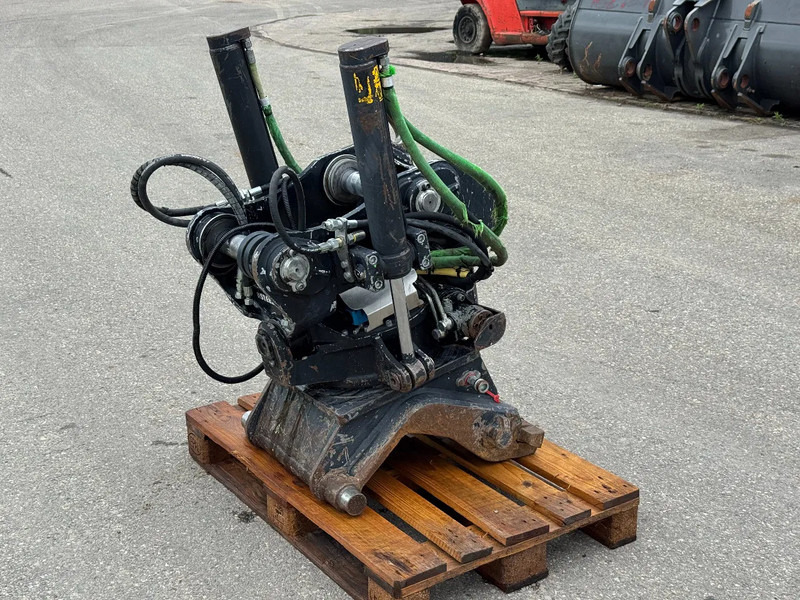 Doosan Draaikantelstuk Steelwrist X12 CW30 - Kallutav pöördpea - Ehitusmasinad: pilt 5 Doosan Draaikantelstuk Steelwrist X12 CW30 - Kallutav pöördpea - Ehitusmasinad: pilt 5