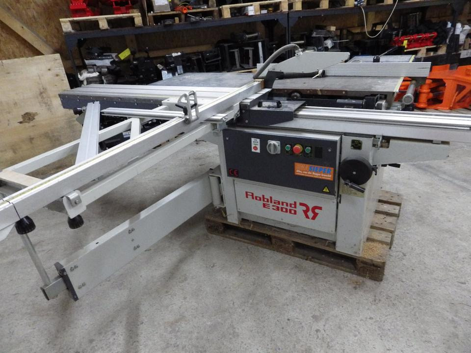 2 x Formatkreissäge mit Vorritzer Altendorf F90 und ROBLAND E300 - Garaažiseadmed: pilt 2 2 x Formatkreissäge mit Vorritzer Altendorf F90 und ROBLAND E300 - Garaažiseadmed: pilt 2