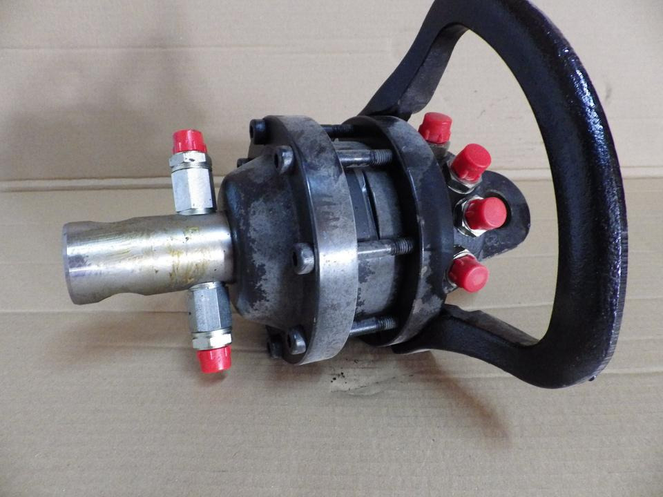 Rotaror Greifer Dreh Antriebe Drehkopf Bagger LKW-Kran - Kallutav pöördpea: pilt 4 Rotaror Greifer Dreh Antriebe Drehkopf Bagger LKW-Kran - Kallutav pöördpea: pilt 4