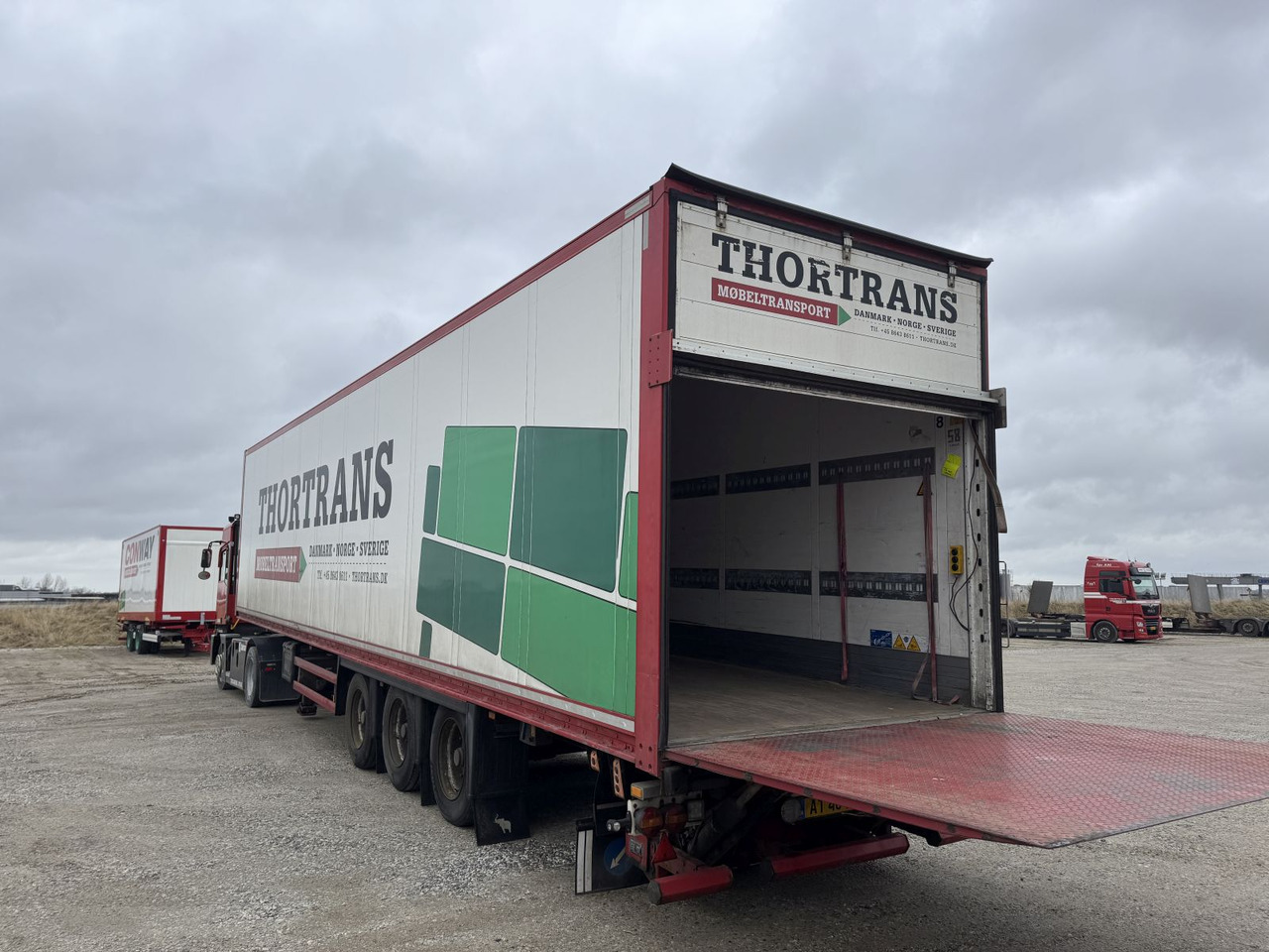 SCHMITZ Cargobull SCB*S3B - Furgoonpoolhaagis: pilt 3 SCHMITZ Cargobull SCB*S3B - Furgoonpoolhaagis: pilt 3