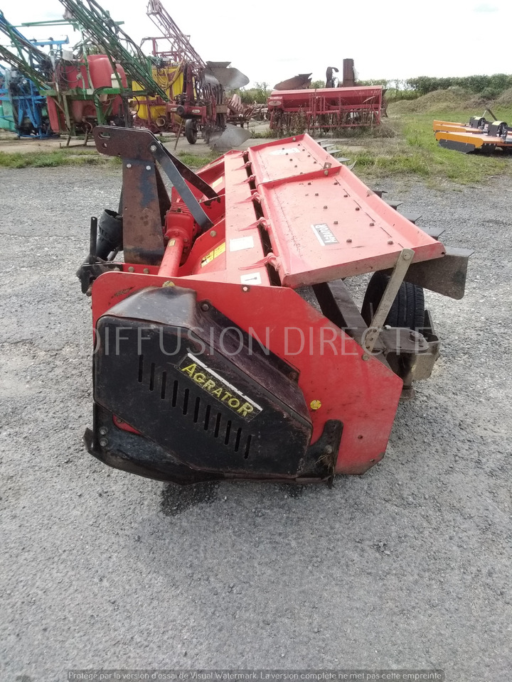 AGRATOR BROYEUR A AXE HORIZONTAL T 3100 - Võsafrees: pilt 5 AGRATOR BROYEUR A AXE HORIZONTAL T 3100 - Võsafrees: pilt 5