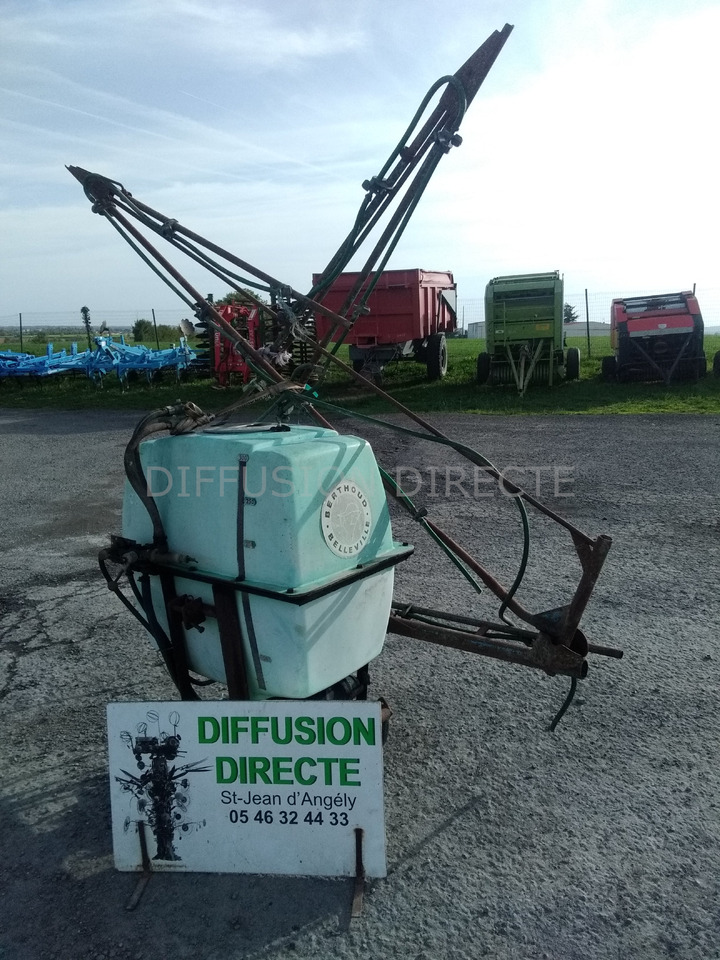 BERTHOUD PULVERISATEUR PO DS 4 - Pritsija: pilt 1 BERTHOUD PULVERISATEUR PO DS 4 - Pritsija: pilt 1