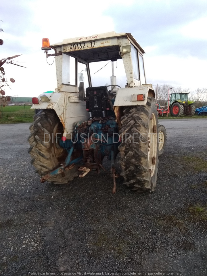 FORD TRACTEUR AGRICOLE 5000 SUPER MAJOR - Traktor: pilt 4 FORD TRACTEUR AGRICOLE 5000 SUPER MAJOR - Traktor: pilt 4