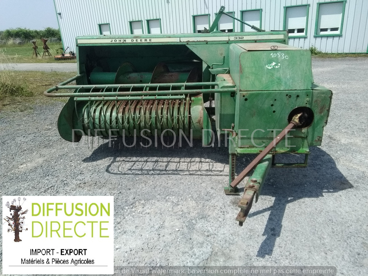 JOHN DEERE PRESSE MOYENNE DENSITE 332 - Heinapress, kandiline: pilt 1 JOHN DEERE PRESSE MOYENNE DENSITE 332 - Heinapress, kandiline: pilt 1
