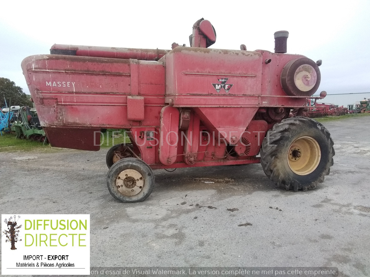 MASSEY FERGUSON MOISSONNEUSE BATTEUSE 500 - Saagikoristusmasin: pilt 1 MASSEY FERGUSON MOISSONNEUSE BATTEUSE 500 - Saagikoristusmasin: pilt 1