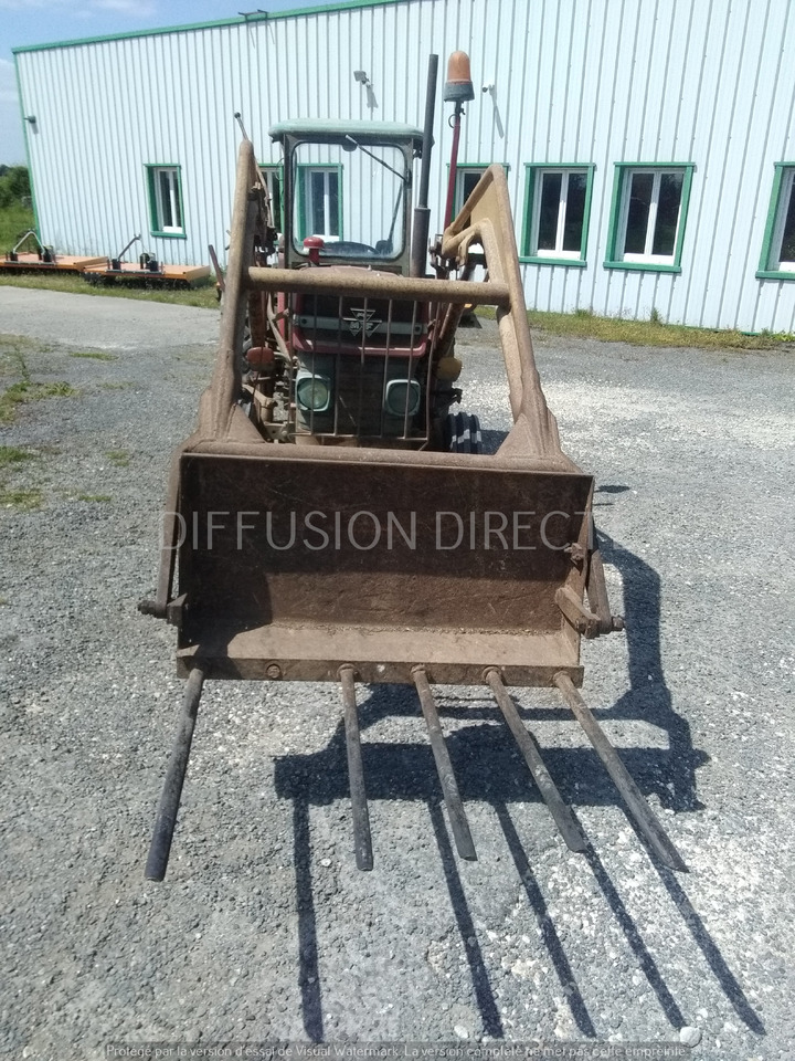 MASSEY FERGUSON TRACTEUR AGRICOLE 140 SUPER - Traktor: pilt 3 MASSEY FERGUSON TRACTEUR AGRICOLE 140 SUPER - Traktor: pilt 3