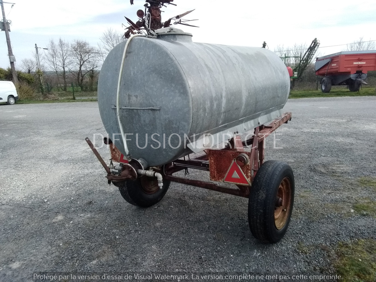 TONNE A EAU 1500 - Tsisternhaagis: pilt 2 TONNE A EAU 1500 - Tsisternhaagis: pilt 2