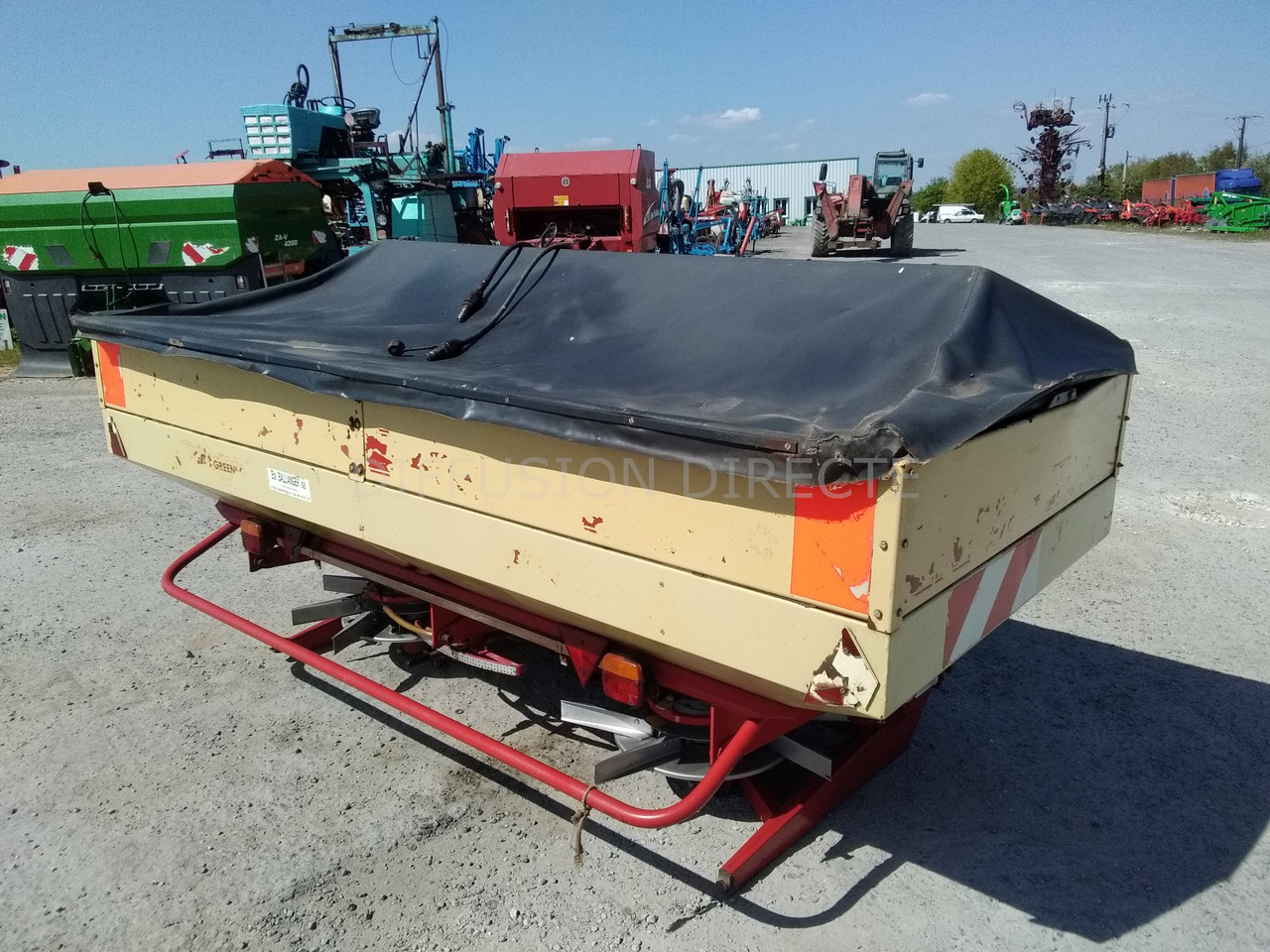 VICON DISTRIBUTEUR D'ENGRAIS GREENLAND - Väetiselaoturid: pilt 3 VICON DISTRIBUTEUR D'ENGRAIS GREENLAND - Väetiselaoturid: pilt 3