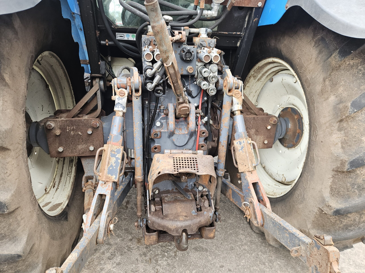 1997 New Holland 8360 - Traktor: pilt 4 1997 New Holland 8360 - Traktor: pilt 4