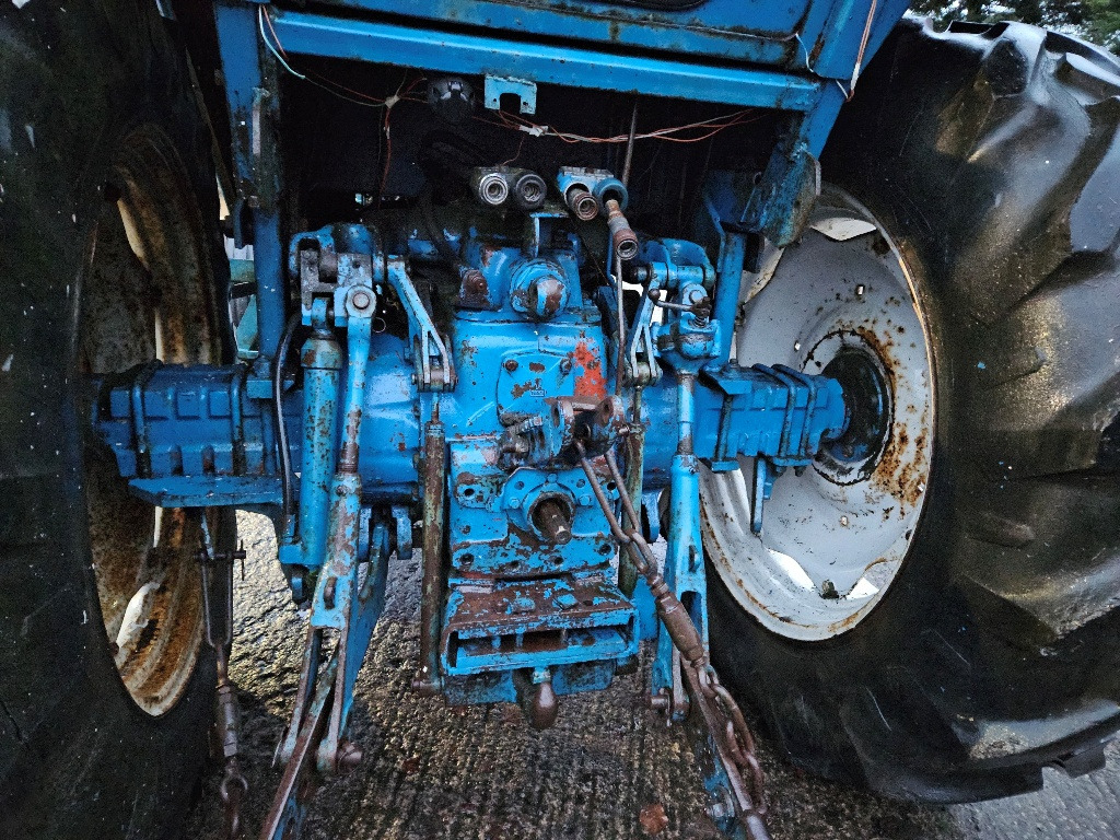 Ford 7700 2wd Tractor - Traktor: pilt 4 Ford 7700 2wd Tractor - Traktor: pilt 4
