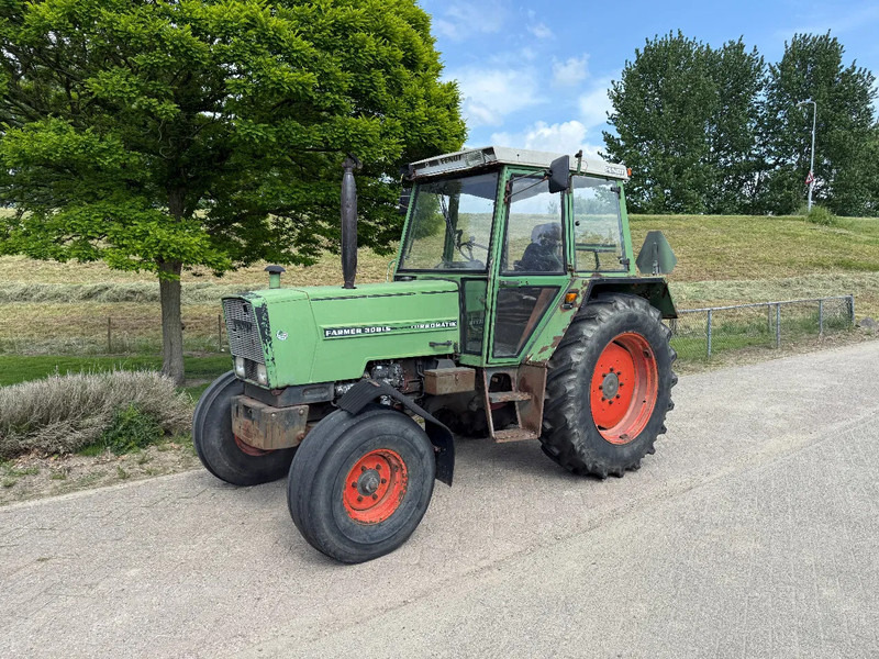 Fendt FARMER 306 LS 4X2 - Traktor: pilt 1 Fendt FARMER 306 LS 4X2 - Traktor: pilt 1