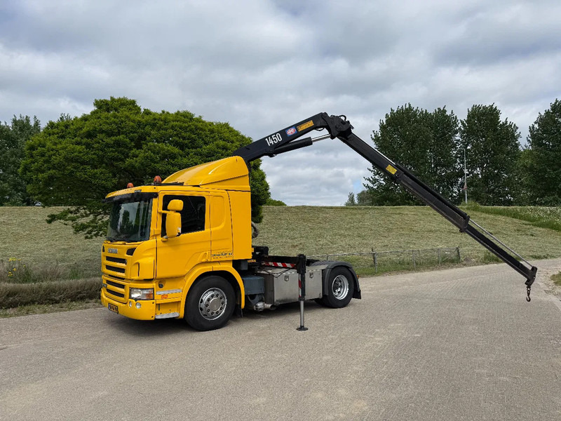 Scania P320 HMF 1450 - Kraanaga veoauto: pilt 1 Scania P320 HMF 1450 - Kraanaga veoauto: pilt 1