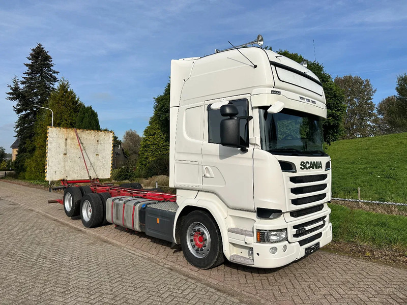 Scania R730 V8 FULL AIR-6X2-RETARDER- EUR6- - Kabiinišassiiga veoauto: pilt 4 Scania R730 V8 FULL AIR-6X2-RETARDER- EUR6- - Kabiinišassiiga veoauto: pilt 4