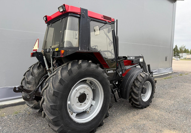 Case845XL + Vilske + Kauhat + Paripyörät - Traktor: pilt 5 Case845XL + Vilske + Kauhat + Paripyörät - Traktor: pilt 5