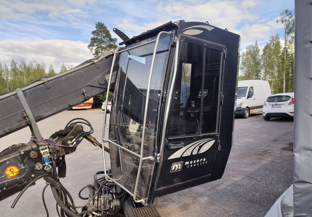 LogliftMesera / Loglift F111FT Sähköohjattu - Kraana-manipulaator: pilt 2 LogliftMesera / Loglift F111FT Sähköohjattu - Kraana-manipulaator: pilt 2