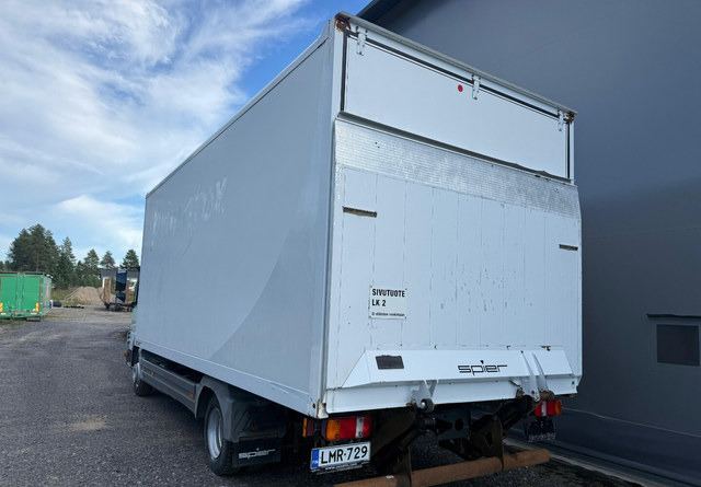 Mercedes-BenzAtego kaappi + perälauta - Kasti veoauto: pilt 3 Mercedes-BenzAtego kaappi + perälauta - Kasti veoauto: pilt 3