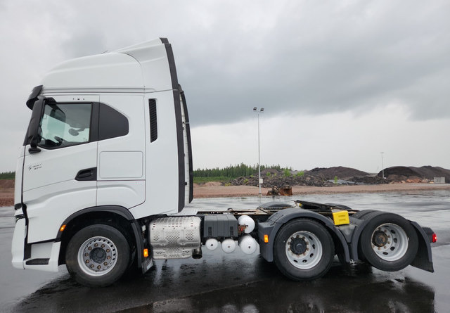 Iveco S-Way 570 6x2 - Sadulveok: pilt 2 Iveco S-Way 570 6x2 - Sadulveok: pilt 2