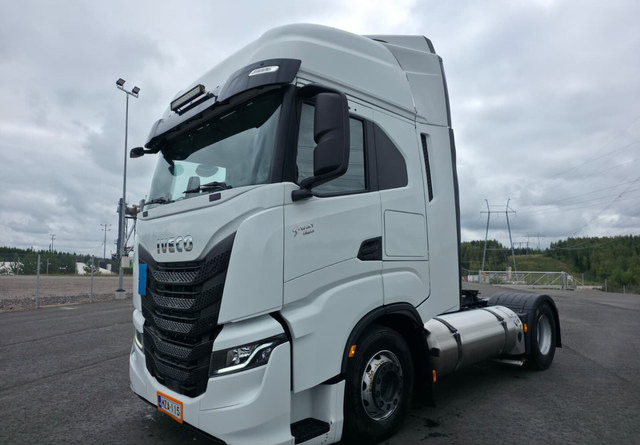 IvecoS-Way 460 4x2 LNG / LBG - Sadulveok: pilt 1 IvecoS-Way 460 4x2 LNG / LBG - Sadulveok: pilt 1
