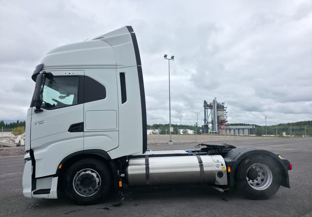 IvecoS-Way 460 4x2 LNG / LBG - Sadulveok: pilt 2 IvecoS-Way 460 4x2 LNG / LBG - Sadulveok: pilt 2