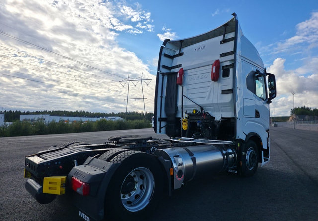 IvecoS-Way 460 4x2 LNG / LBG - Sadulveok: pilt 4 IvecoS-Way 460 4x2 LNG / LBG - Sadulveok: pilt 4