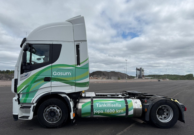 IvecoStralis 460 4x2 LNG / LBG - Sadulveok: pilt 2 IvecoStralis 460 4x2 LNG / LBG - Sadulveok: pilt 2