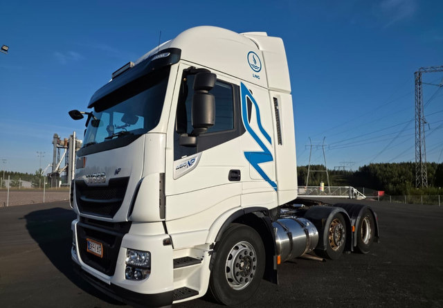 IvecoStralis 460 6x2 LNG/LBG - Sadulveok: pilt 1 IvecoStralis 460 6x2 LNG/LBG - Sadulveok: pilt 1