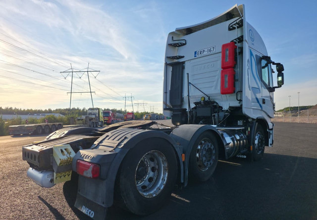 IvecoStralis 460 6x2 LNG/LBG - Sadulveok: pilt 4 IvecoStralis 460 6x2 LNG/LBG - Sadulveok: pilt 4