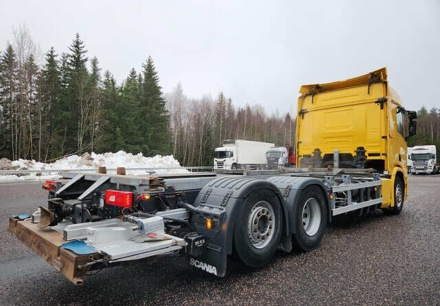Scania R410 CNG / CBG 6x2 - Konteinerveduk/ Tõstukiga veoauto: pilt 4 Scania R410 CNG / CBG 6x2 - Konteinerveduk/ Tõstukiga veoauto: pilt 4