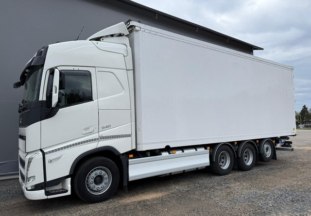 VolvoFH 540 8x4 66m3 - Kasti veoauto: pilt 2 VolvoFH 540 8x4 66m3 - Kasti veoauto: pilt 2