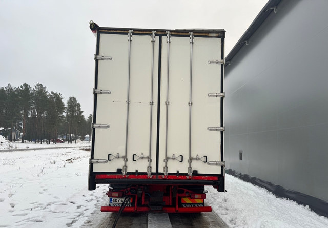 VolvoFH13 500 6x2 - Kasti veoauto: pilt 4 VolvoFH13 500 6x2 - Kasti veoauto: pilt 4