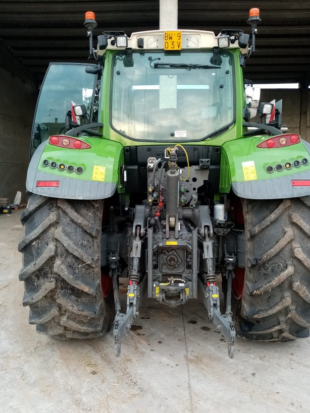 FENDT 320 VARIO - Traktor: pilt 3 FENDT 320 VARIO - Traktor: pilt 3